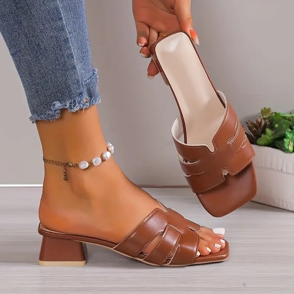 Slip-on Heel Sandals - Picture 2 of 7